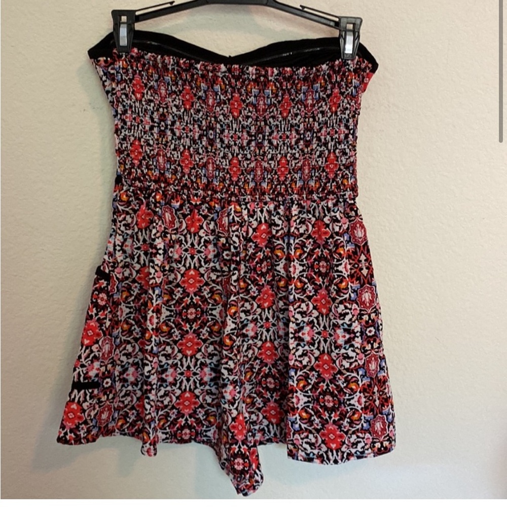 BOHO FLORAL ROMPER - Picture 2 of 8